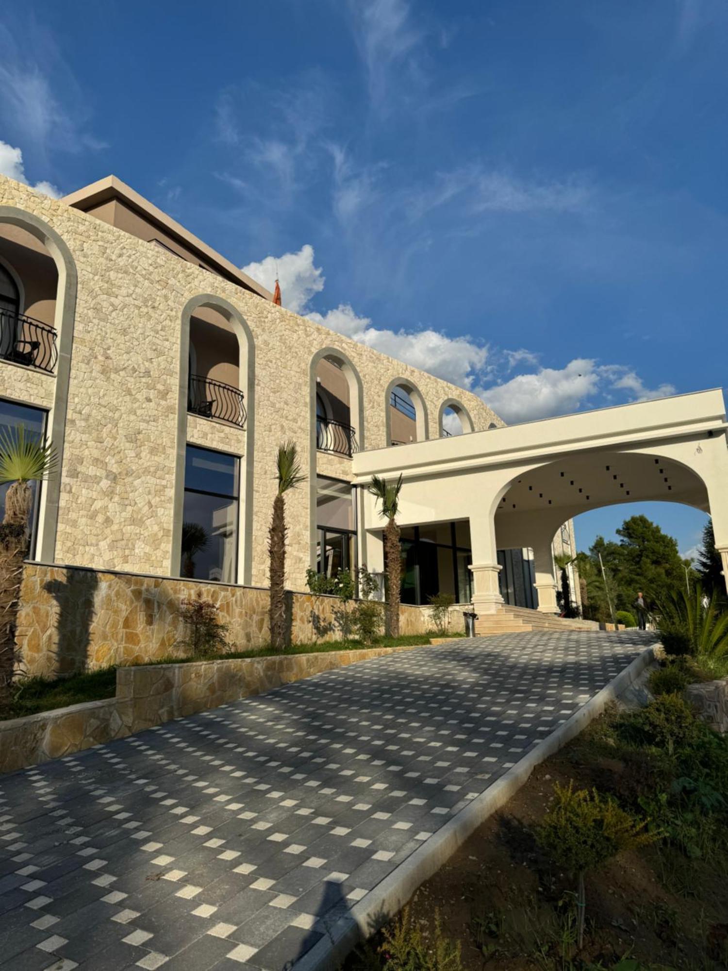 Hotel Panorama & Spa Elbasan Exterior foto